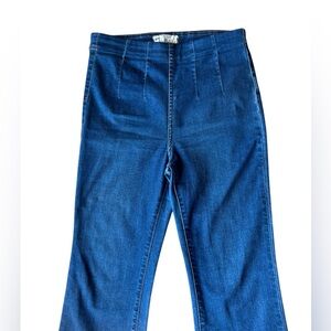 Free People Manhattan blue stone pull on Jeans -size 27